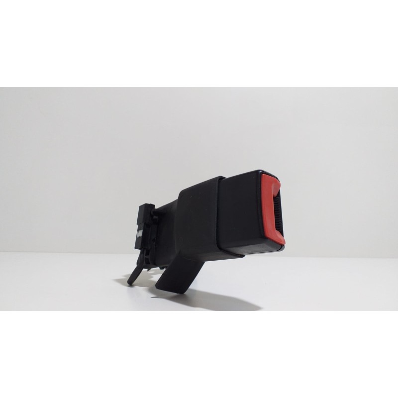 Recambio de cinturon seguridad trasero derecho para toyota avensis cross sport (t27) comfort referencia OEM IAM 609311000 55173 