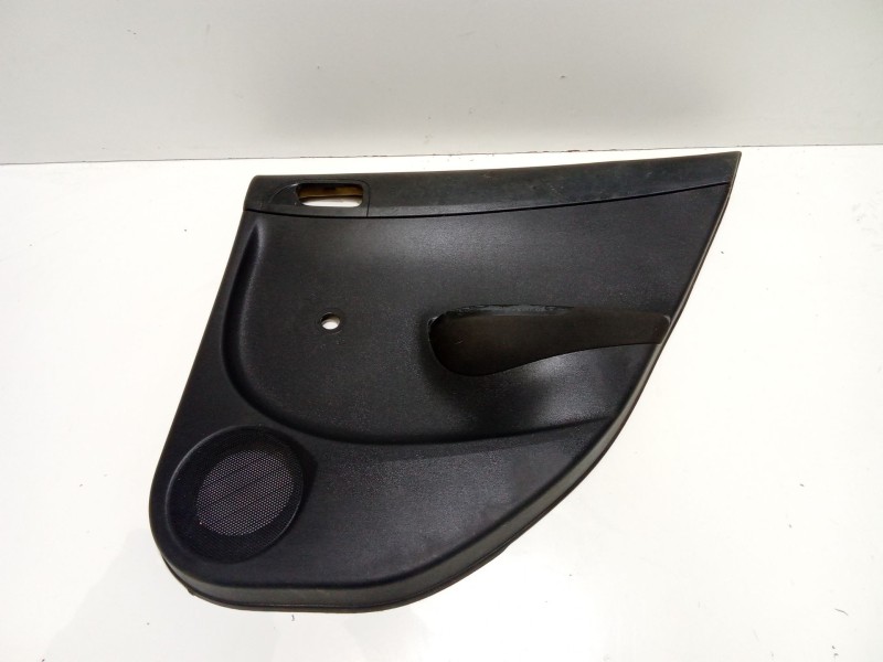 Recambio de guarnecido puerta trasera derecha para hyundai i20 i (pb, pbt) 1.2 referencia OEM IAM 833201J000  