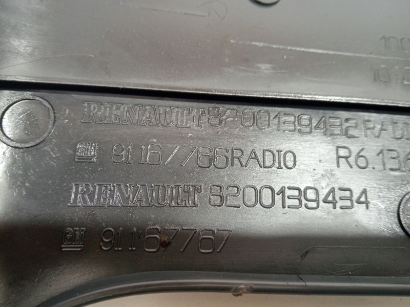 Recambio de envolvente de columna de direccion para nissan primastar autobús (x83) dci 100 referencia OEM IAM 8200139434  
