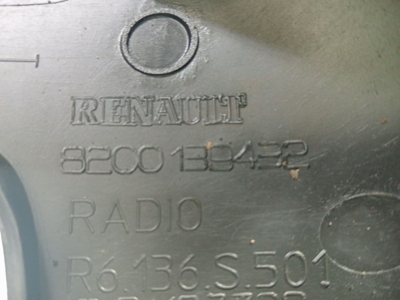 Recambio de envolvente de columna de direccion para nissan primastar autobús (x83) dci 100 referencia OEM IAM 8200139434  
