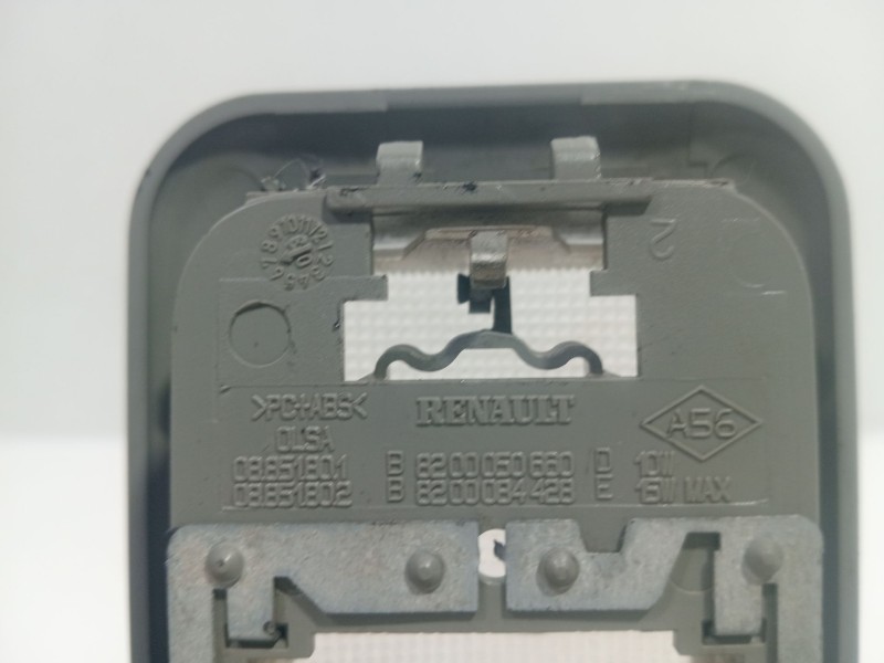 Recambio de luz interior para nissan primastar autobús (x83) dci 100 referencia OEM IAM 8200050660  