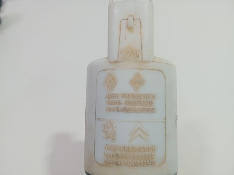 Recambio de bomba limpia para nissan primastar autobús (x83) dci 100 referencia OEM IAM 8200067015  