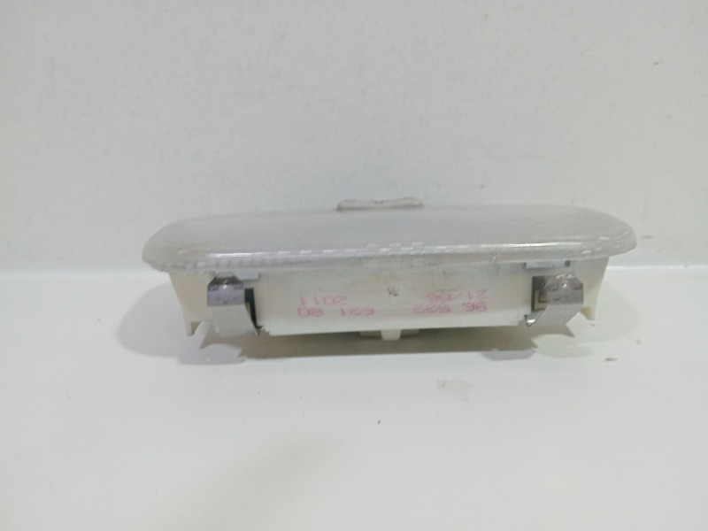 Recambio de luz interior para peugeot expert tepee (vf3x_) 2.0 hdi 120 referencia OEM IAM 9652252180  