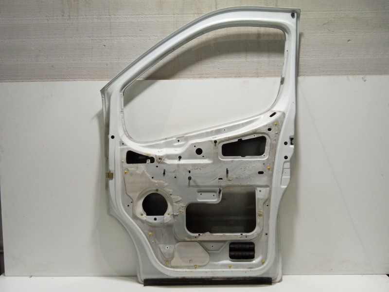 Recambio de puerta delantera derecha para nissan primastar autobús (x83) dci 100 referencia OEM IAM 8010000Q0E  