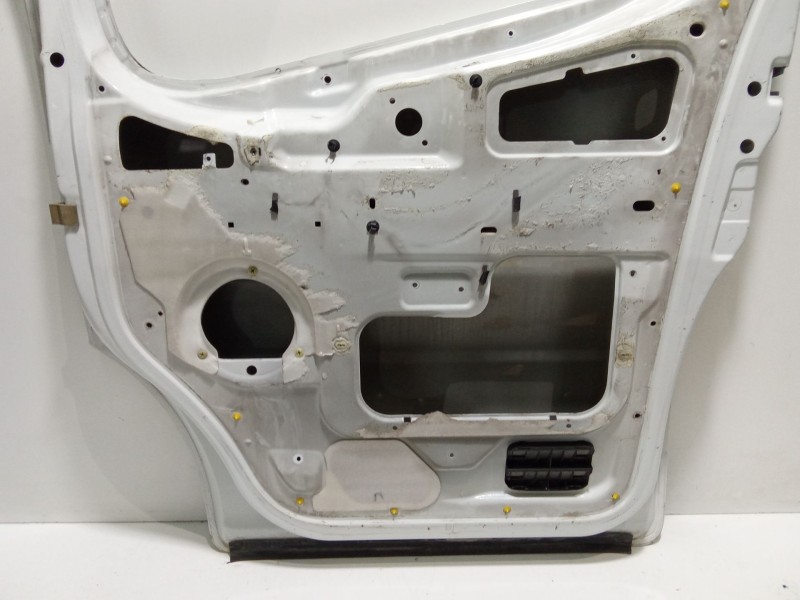 Recambio de puerta delantera derecha para nissan primastar autobús (x83) dci 100 referencia OEM IAM 8010000Q0E  