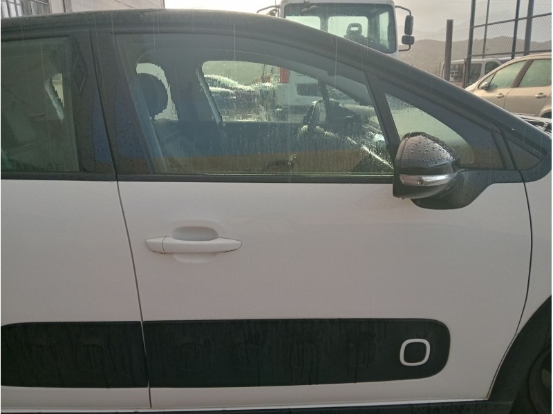 Recambio de bisagra puerta delantera derecha para citroën c3 iii (sx) 1.5 bluehdi 100 (sxyhyp, sxyhtu) referencia OEM IAM YHT(DV