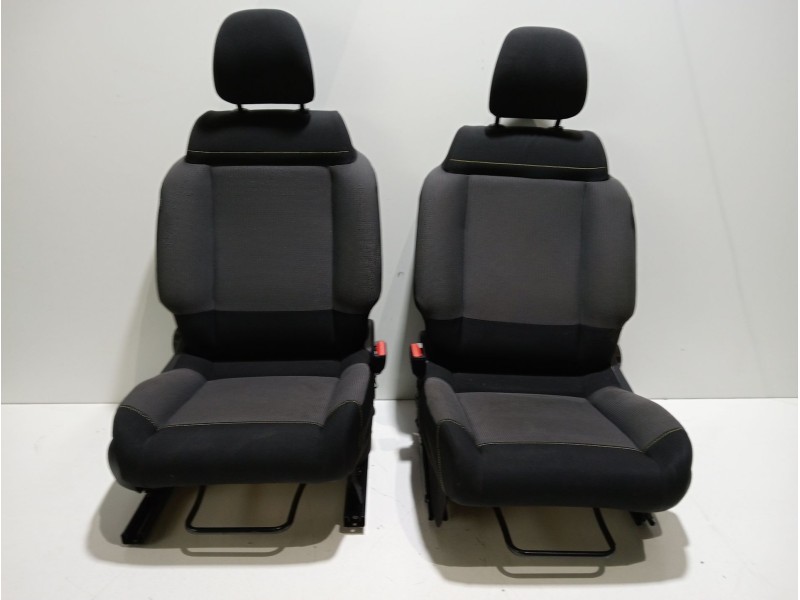 Recambio de juego asientos completo para citroën c3 iii (sx) 1.5 bluehdi 100 (sxyhyp, sxyhtu) referencia OEM IAM YHT(DV5RCF)YHY(