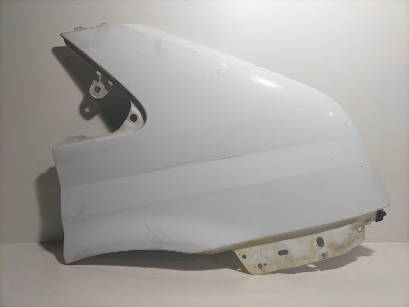 Recambio de aleta delantera derecha para ford transit caja cerrada ´06 2.4 tdci cat referencia OEM IAM 8C1116015AA 79754 R