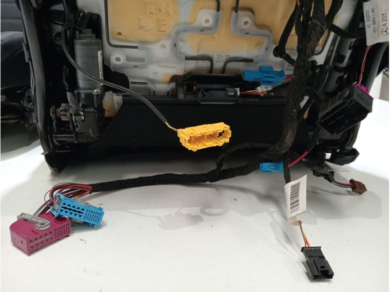 Recambio de juego asientos completo para mercedes-benz clase c (w205) familiar c 220 t d (205.214) referencia OEM IAM clasecw205