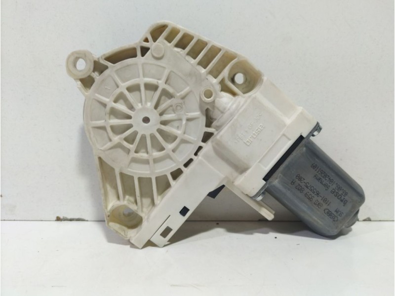 Recambio de motor elevalunas delantero derecho para audi q7 (4l) 3.0 tdi v6 advance quattro (176kw) referencia OEM IAM 8K0959802