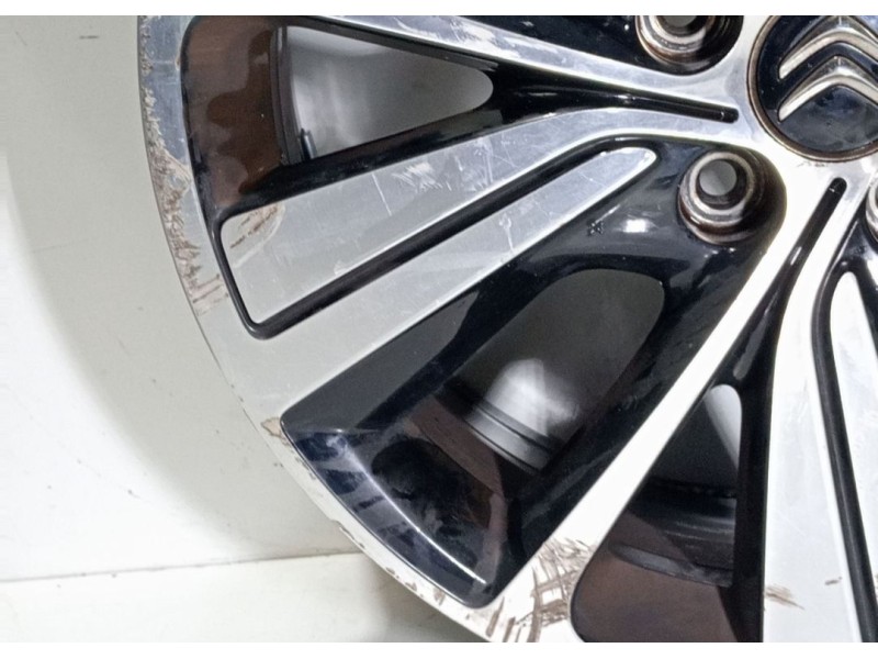 Recambio de juego llantas para citroën c4 berlina collection referencia OEM IAM 9677090377  