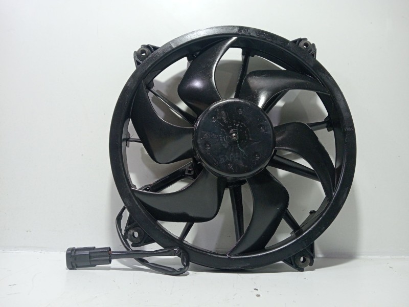 Recambio de electroventilador para peugeot expert tepee (vf3x_) 2.0 hdi 120 referencia OEM IAM 11193B2006  