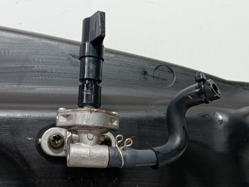 Recambio de deposito combustible para yamaha quad atv wolverine 350 año 2007 referencia OEM IAM QUADATVWOLVERINE350AÑO2007  