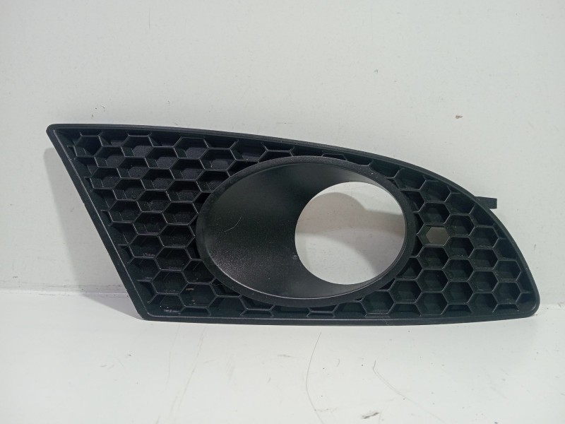 Recambio de rejilla paragolpes izquierda para seat leon (1p1) 1.9 tdi referencia OEM IAM 1P0853666A  