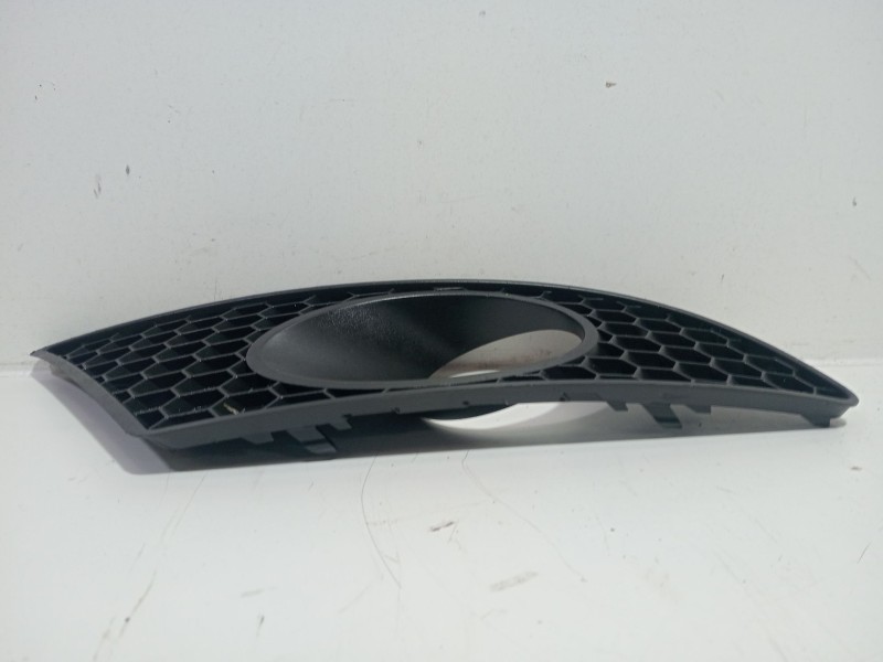 Recambio de rejilla paragolpes izquierda para seat leon (1p1) 1.9 tdi referencia OEM IAM 1P0853666A  