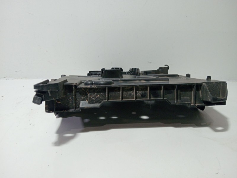 Recambio de soporte bateria para renault clio iii (br0/1, cr0/1) 1.2 16v (br02, br0j, br11, cr02, cr0j, cr11) referencia OEM IAM