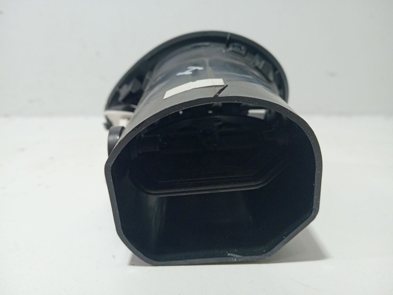 Recambio de rejilla aireadora para renault clio iii (br0/1, cr0/1) 1.2 16v (br02, br0j, br11, cr02, cr0j, cr11) referencia OEM I