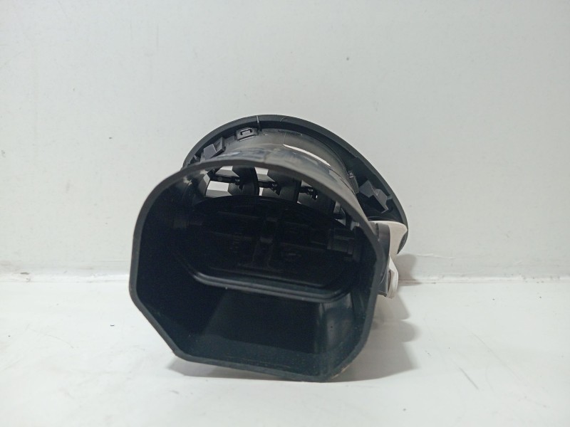 Recambio de rejilla aireadora para renault clio iii (br0/1, cr0/1) 1.2 16v (br02, br0j, br11, cr02, cr0j, cr11) referencia OEM I