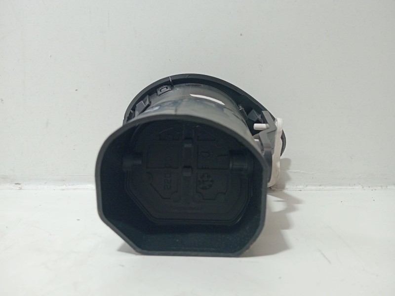 Recambio de rejilla aireadora para renault clio iii (br0/1, cr0/1) 1.2 16v (br02, br0j, br11, cr02, cr0j, cr11) referencia OEM I