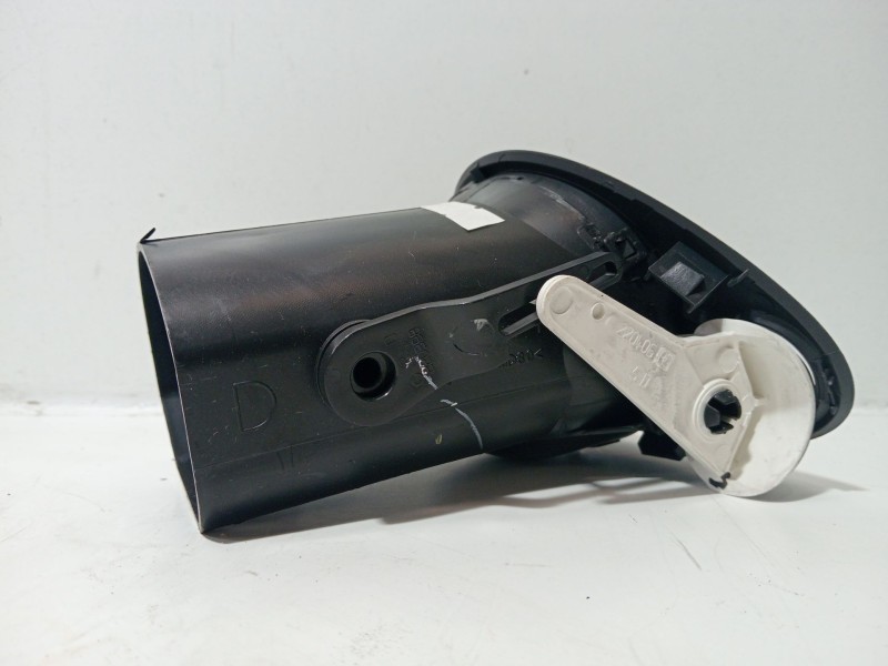 Recambio de rejilla aireadora para renault clio iii (br0/1, cr0/1) 1.2 16v (br02, br0j, br11, cr02, cr0j, cr11) referencia OEM I