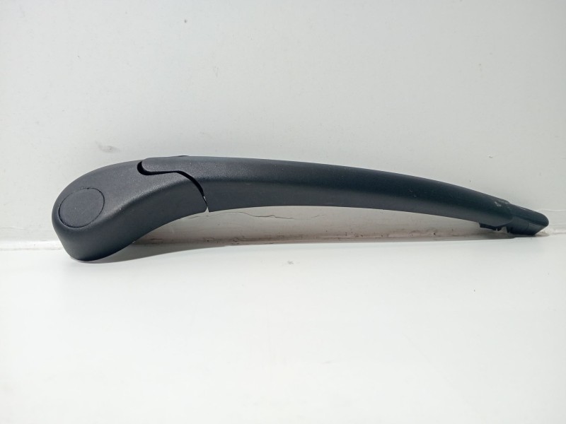 Recambio de brazo limpia trasero para renault clio iii (br0/1, cr0/1) 1.2 16v (br02, br0j, br11, cr02, cr0j, cr11) referencia OE