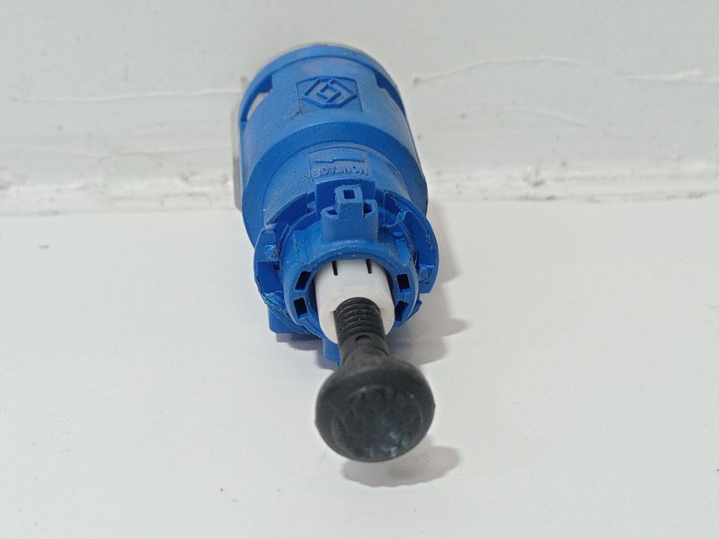 Recambio de sensor para renault clio iii (br0/1, cr0/1) 1.2 16v (br02, br0j, br11, cr02, cr0j, cr11) referencia OEM IAM 82005295