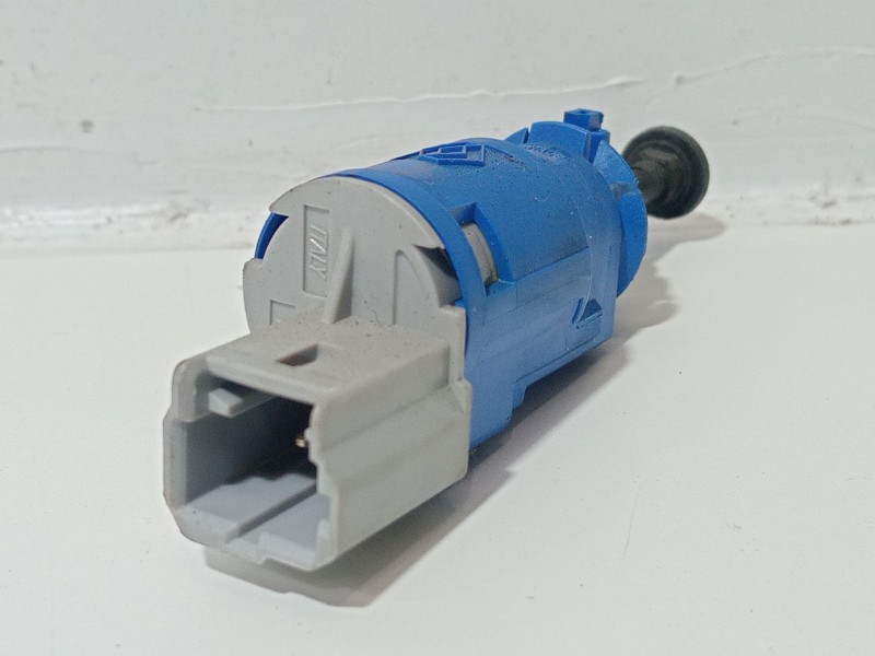 Recambio de sensor para renault clio iii (br0/1, cr0/1) 1.2 16v (br02, br0j, br11, cr02, cr0j, cr11) referencia OEM IAM 82005295