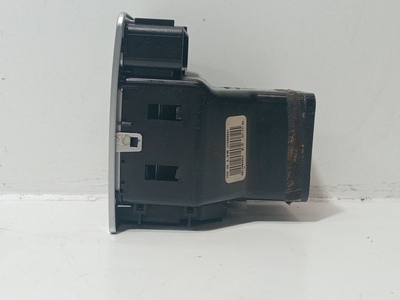 Recambio de rejilla delantera para land rover range rover iii (l322) 4.4 4x4 referencia OEM IAM 0047008041  