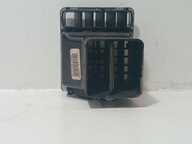 Recambio de rejilla delantera para land rover range rover iii (l322) 4.4 4x4 referencia OEM IAM 0047008041  