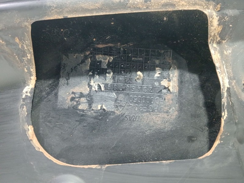 Recambio de aleron trasero para land rover range rover iii (l322) 4.4 4x4 referencia OEM IAM RANGEROVERIII(L322)4.44X4(2002-2005