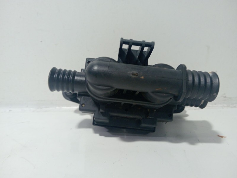 Recambio de valvula intercambio de calefaccion para land rover range rover iii (l322) 4.4 4x4 referencia OEM IAM 6412837499502  