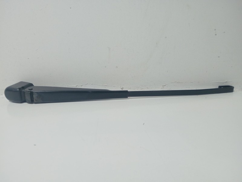 Recambio de brazo limpia trasero para land rover range rover iii (l322) 4.4 4x4 referencia OEM IAM 8257080  