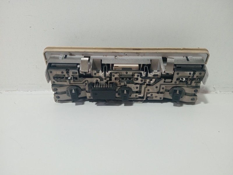 Recambio de luz interior para land rover range rover iii (l322) 4.4 4x4 referencia OEM IAM 2JA007713  