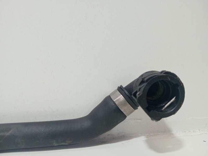 Recambio de tubo refrigerante para land rover range rover iii (l322) 4.4 4x4 referencia OEM IAM RANGEROVERIII(L322)4.44X4(2002-2