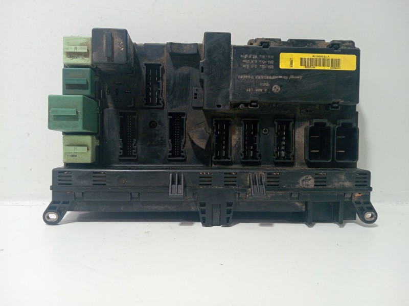 Recambio de caja reles / fusibles para land rover range rover iii (l322) 4.4 4x4 referencia OEM IAM 8380407  