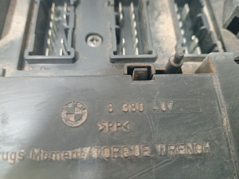 Recambio de caja reles / fusibles para land rover range rover iii (l322) 4.4 4x4 referencia OEM IAM 8380407  