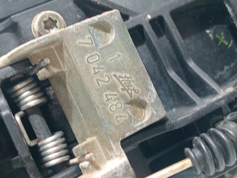 Recambio de maneta exterior trasera izquierda para land rover range rover iii (l322) 4.4 4x4 referencia OEM IAM 7042484  