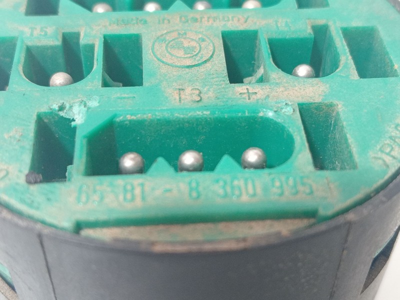 Recambio de altavoz para land rover range rover iii (l322) 4.4 4x4 referencia OEM IAM 8360995  