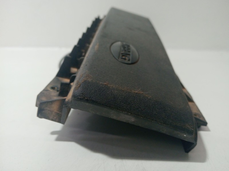 Recambio de moldura para land rover range rover iii (l322) 4.4 4x4 referencia OEM IAM RANGEROVERIII(L322)4.44x42002-2005  