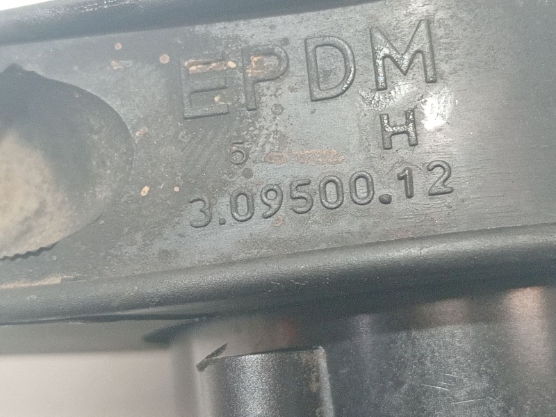 Recambio de bomba agua para land rover range rover iii (l322) 4.4 4x4 referencia OEM IAM 30950912  