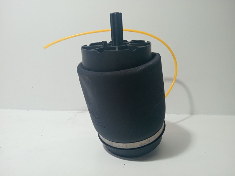 Recambio de amortiguador trasero izquierdo para land rover range rover iii (l322) 4.4 4x4 referencia OEM IAM RKB000151  