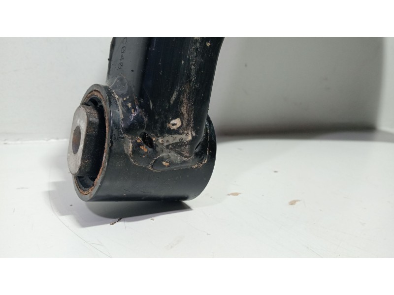 Recambio de brazo suspension inferior trasero derecho para land rover range rover iii (l322) 4.4 4x4 referencia OEM IAM 33321097