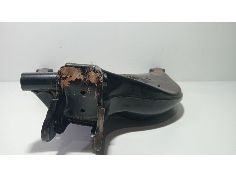 Recambio de brazo suspension inferior trasero derecho para land rover range rover iii (l322) 4.4 4x4 referencia OEM IAM 33321097