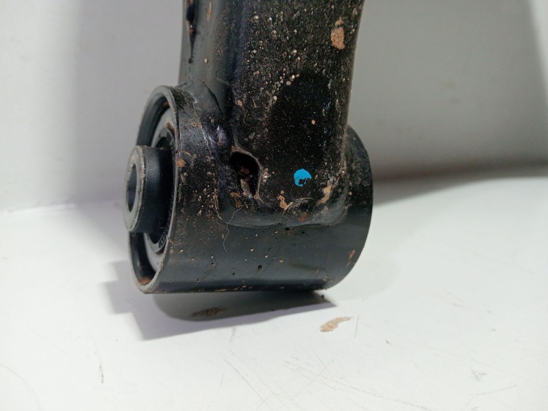 Recambio de brazo suspension inferior trasero izquierdo para land rover range rover iii (l322) 4.4 4x4 referencia OEM IAM 425538