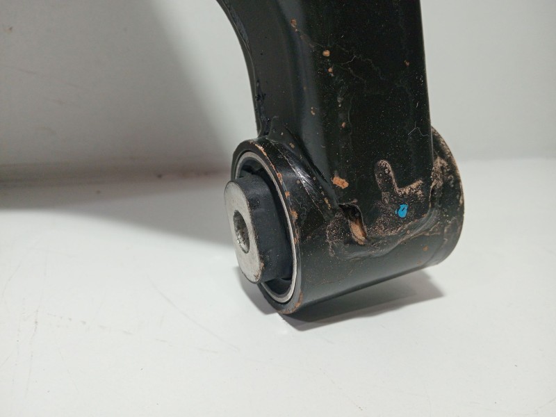 Recambio de brazo suspension inferior trasero izquierdo para land rover range rover iii (l322) 4.4 4x4 referencia OEM IAM 425538