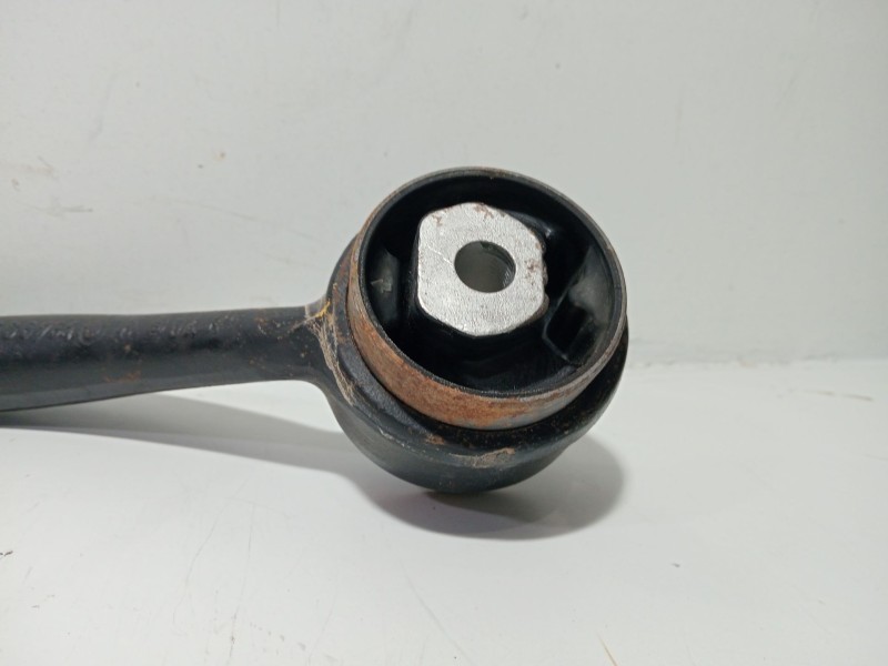 Recambio de brazo suspension inferior delantero izquierdo para land rover range rover iii (l322) 4.4 4x4 referencia OEM IAM 6750