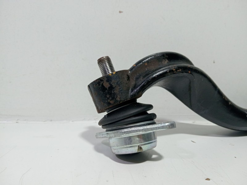 Recambio de brazo suspension inferior delantero izquierdo para land rover range rover iii (l322) 4.4 4x4 referencia OEM IAM 6750