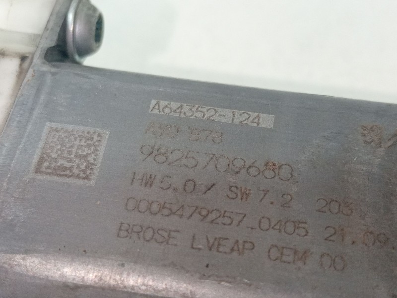 Recambio de motor elevalunas delantero izquierdo para citroën c4 spacetourer (3d_) 1.5 bluehdi 130 referencia OEM IAM 9825709680