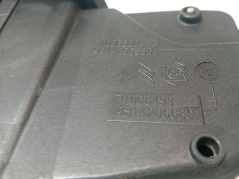 Recambio de tapa exterior combustible para citroën c4 spacetourer (3d_) 1.5 bluehdi 130 referencia OEM IAM 9814206680  
