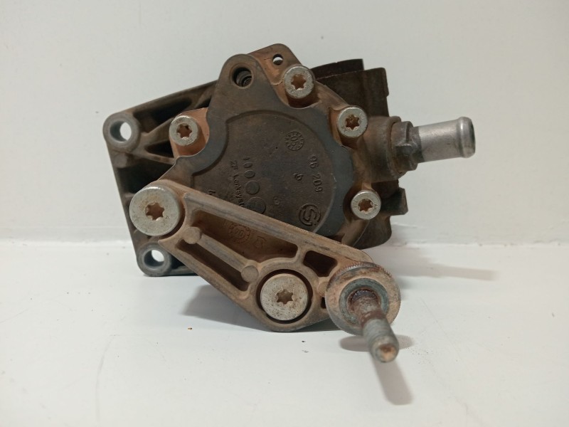 Recambio de bomba direccion para land rover range rover iii (l322) 4.4 4x4 referencia OEM IAM 7696974103  